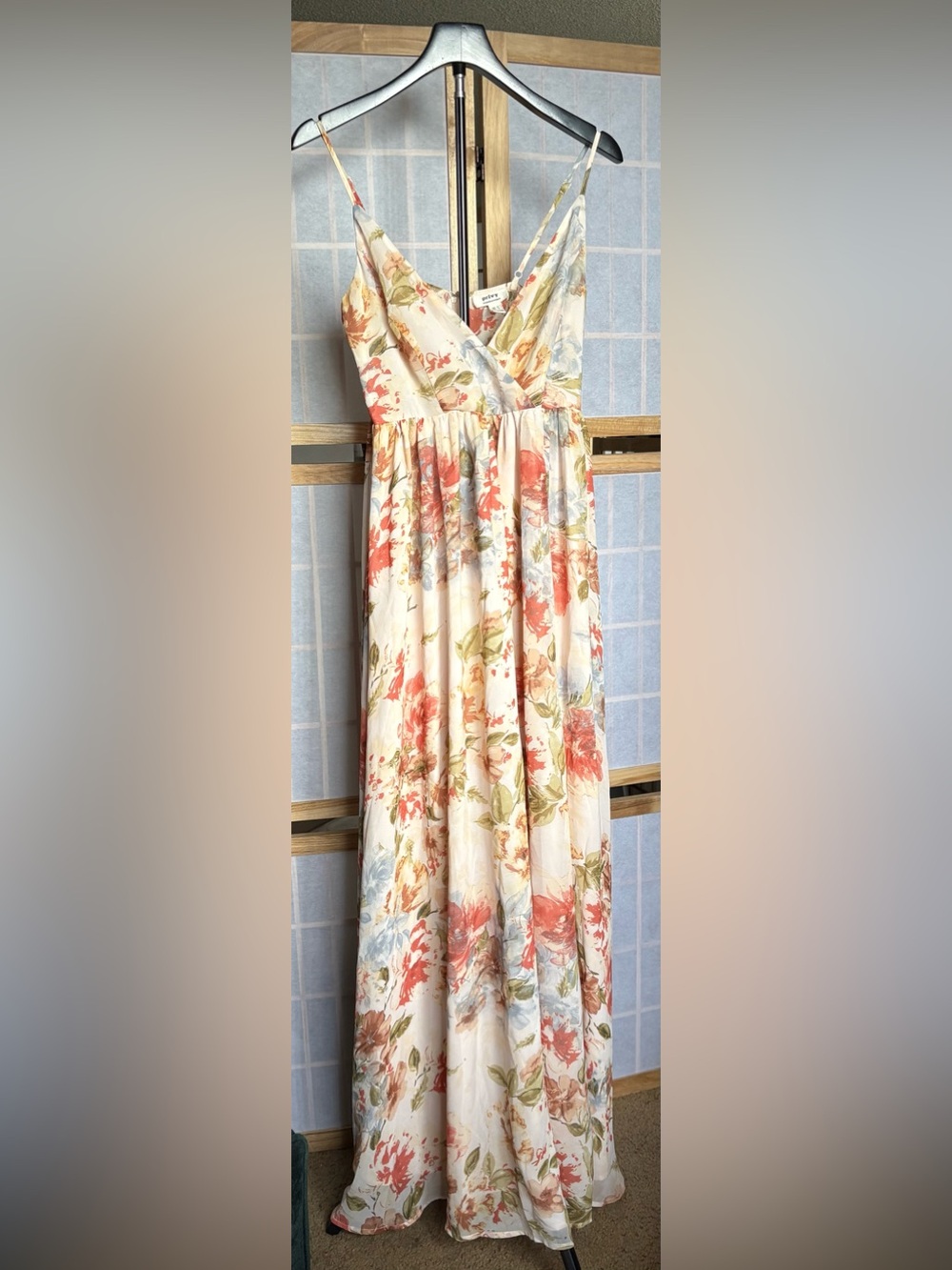 Privy Floral Maxi Dress Size Small
